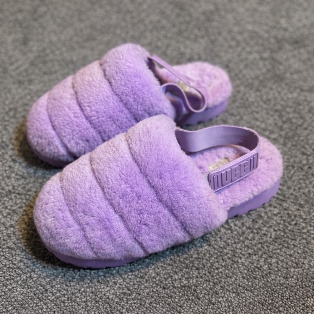 UGG / Fluff Yeah Slide Purple Shearling Sandals /Women’s US 7